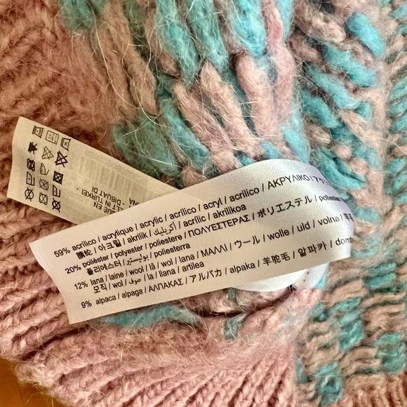 Pink and Blue printed knit Sweater Vest - Picture 5 of 12